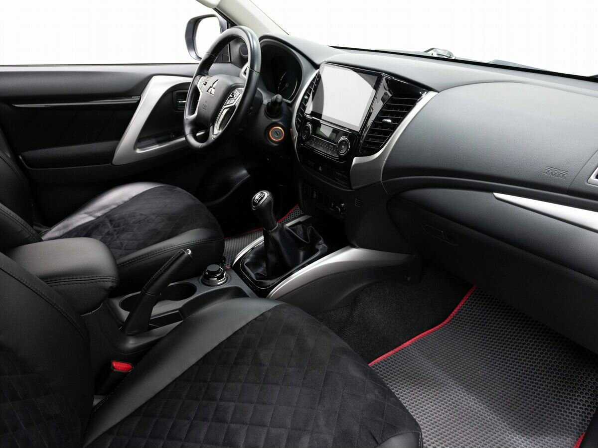 Купить Mitsubishi Pajero Sport с пробегом. Фото: #11