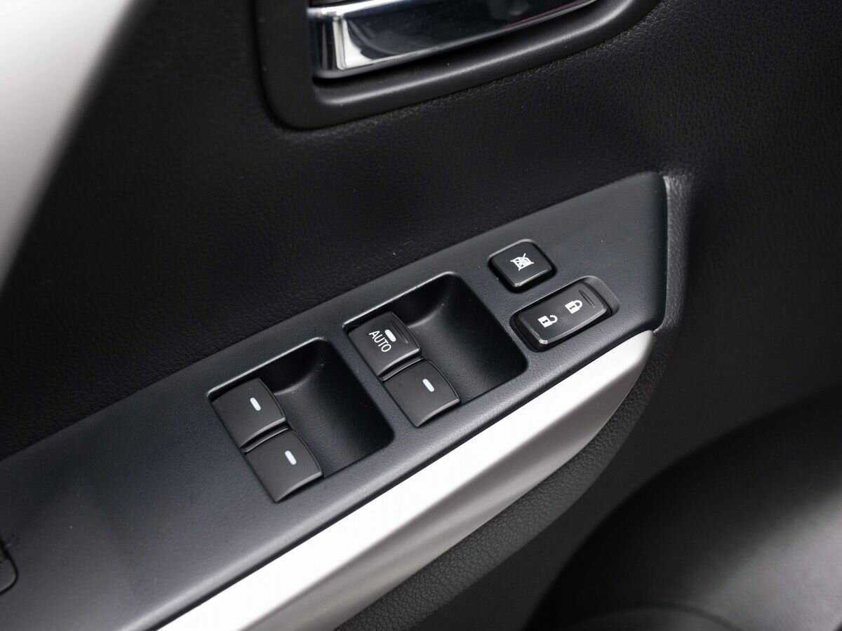 Купить Mitsubishi Pajero Sport с пробегом. Фото: #15