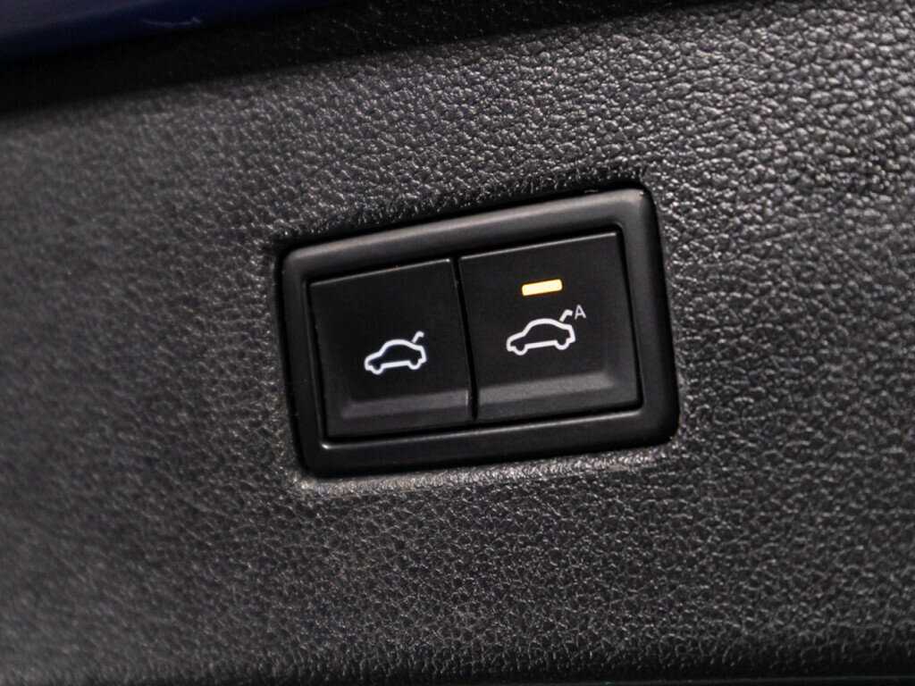 Купить Volkswagen Tiguan с пробегом. Фото: #14