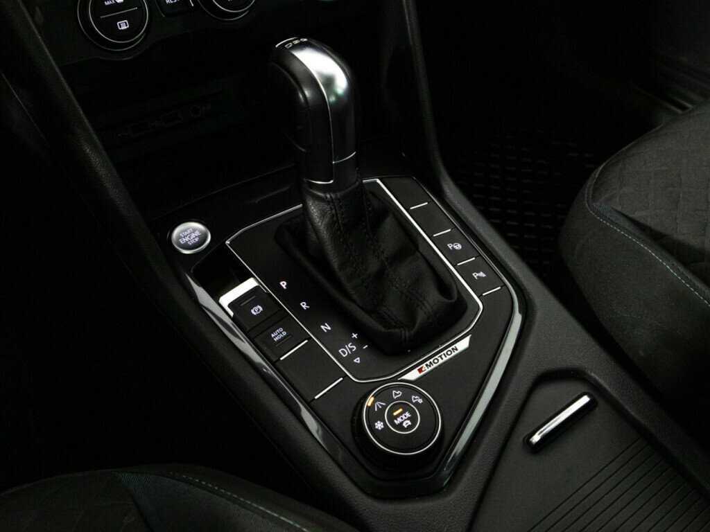 Купить Volkswagen Tiguan с пробегом. Фото: #18