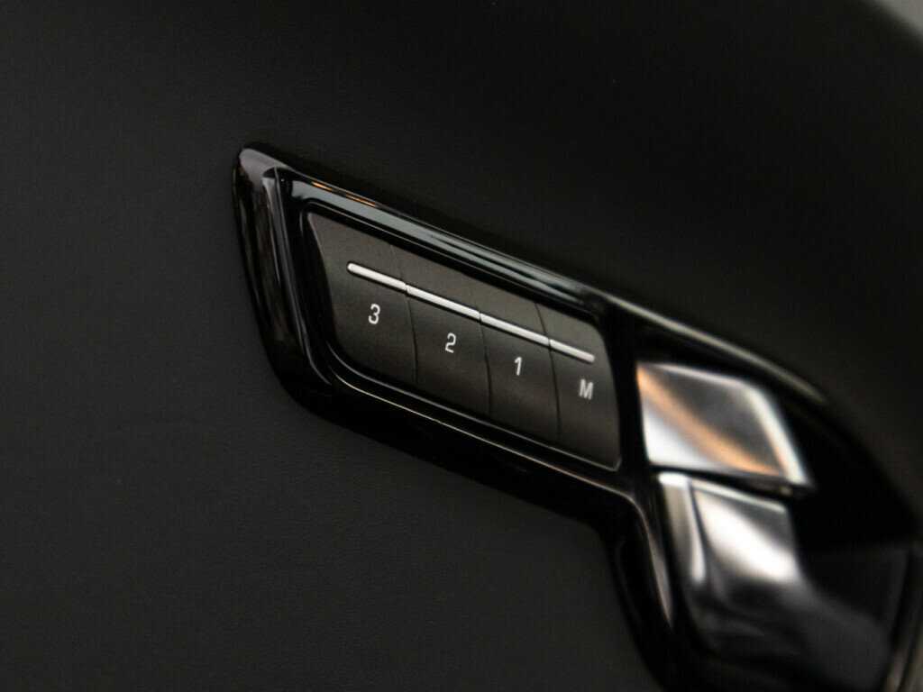 Купить Land Rover Range Rover Evoque с пробегом. Фото: #19