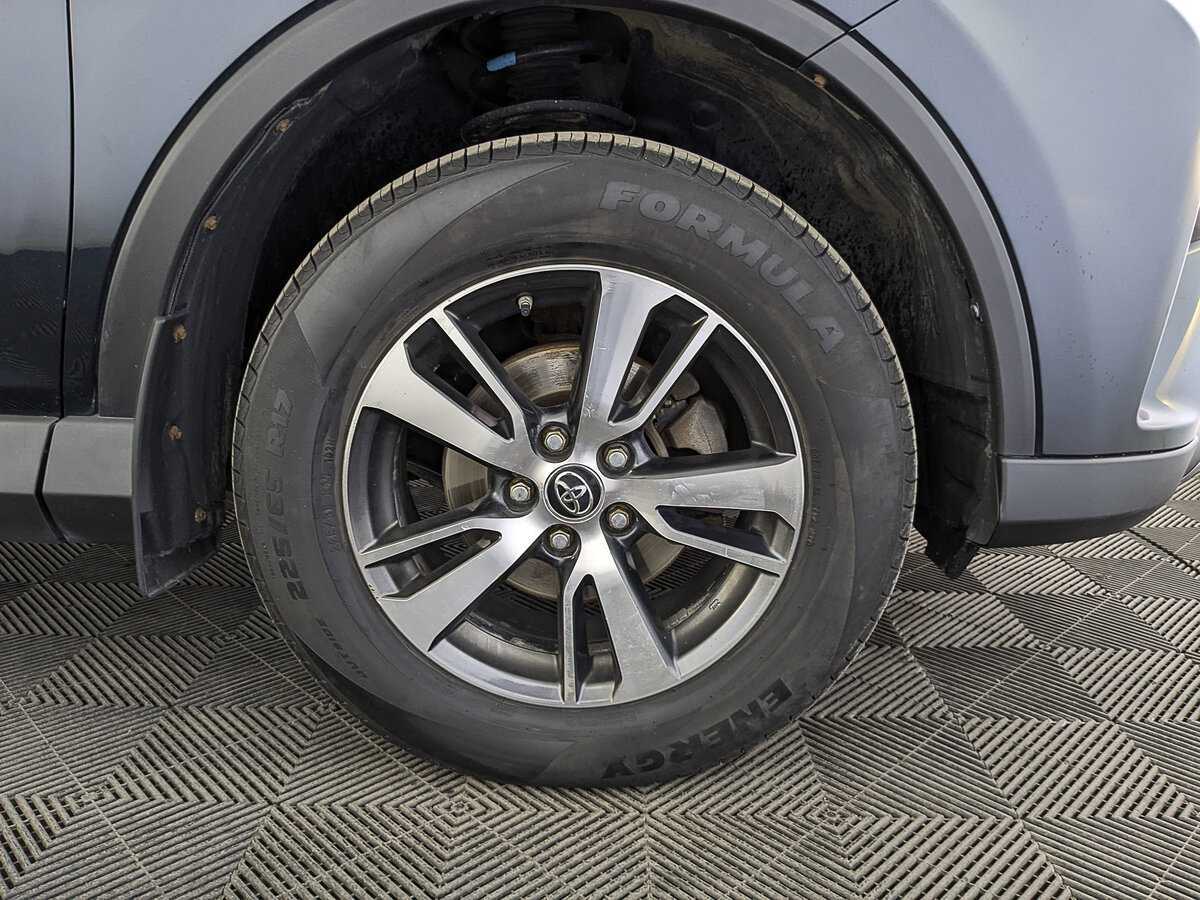 Купить Toyota RAV4 с пробегом. Фото: #10