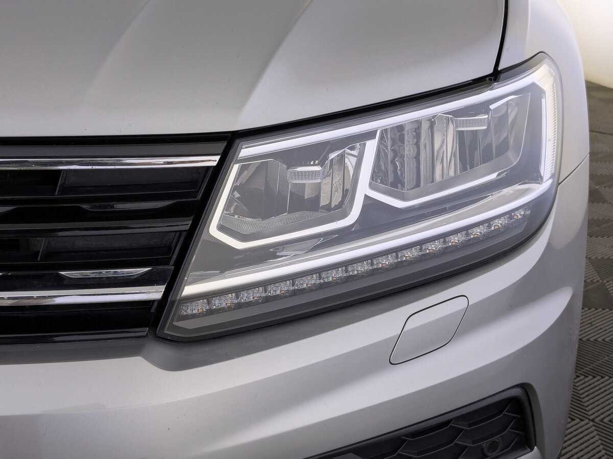 Купить Volkswagen Tiguan с пробегом. Фото: #10
