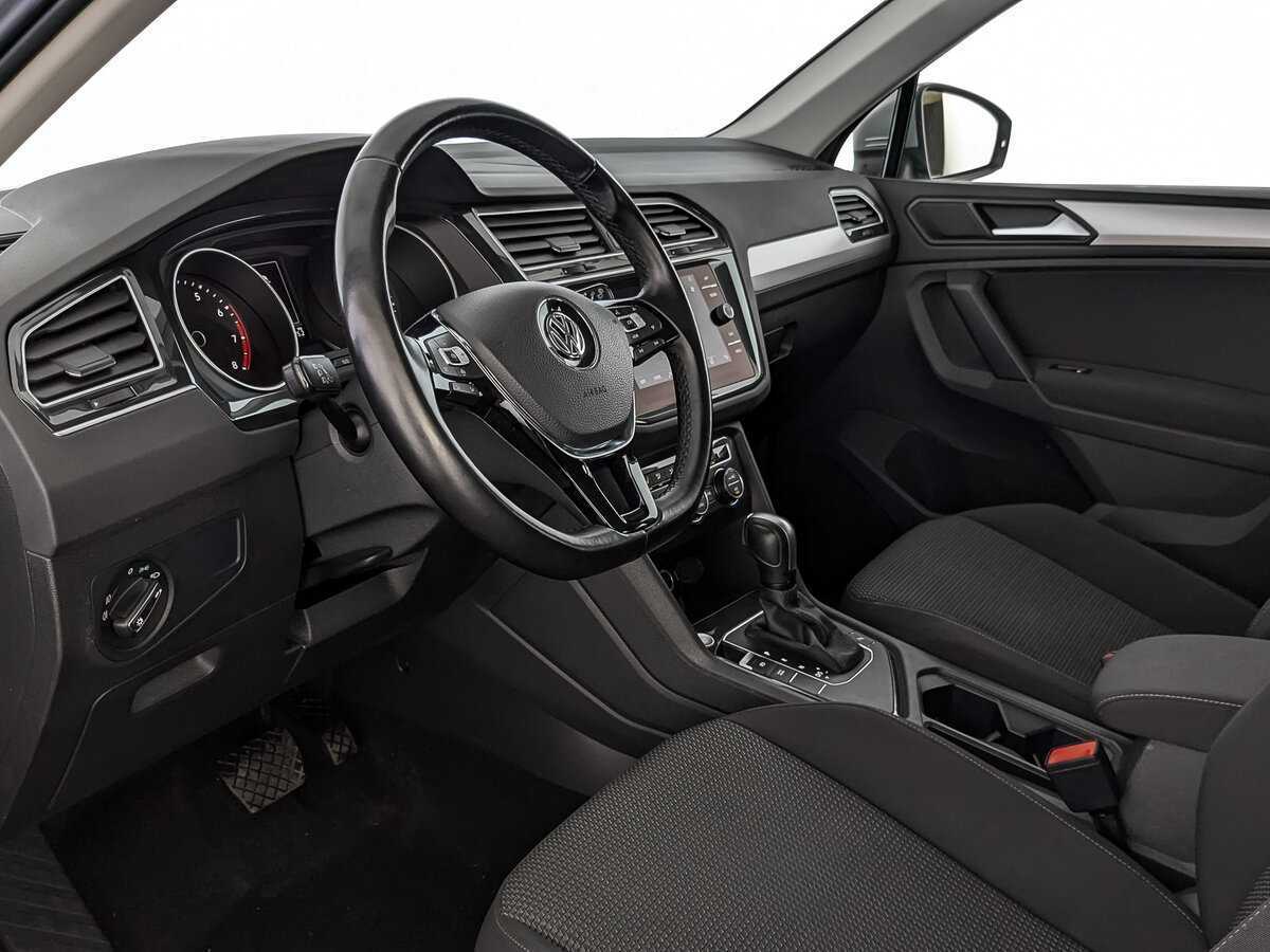 Купить Volkswagen Tiguan с пробегом. Фото: #14