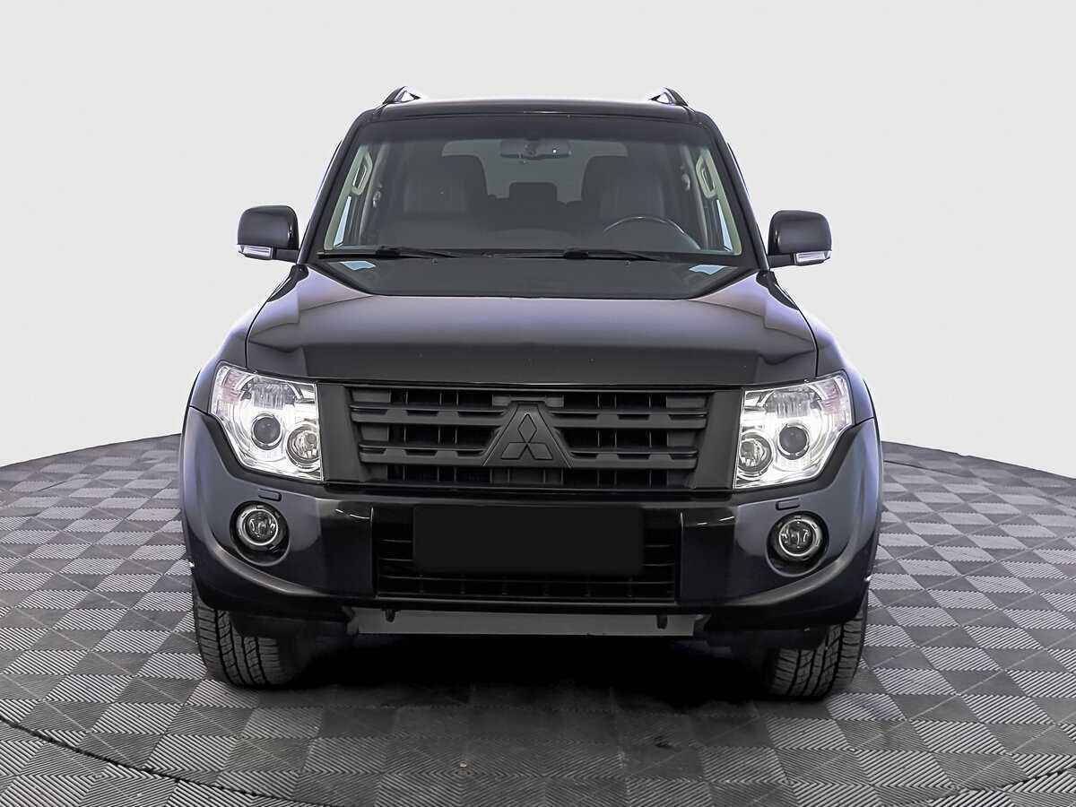 Купить Mitsubishi Pajero с пробегом. Фото: #1