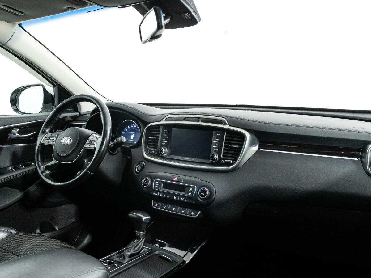 Купить Kia Sorento с пробегом. Фото: #8