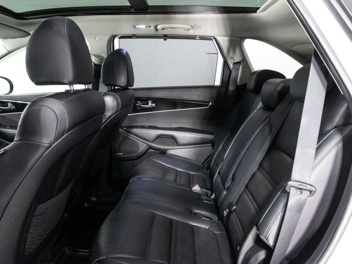 Купить Kia Sorento с пробегом. Фото: #9