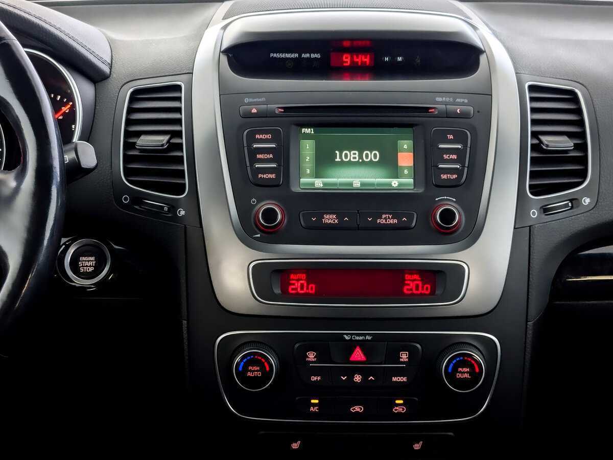 Купить Kia Sorento с пробегом. Фото: #14