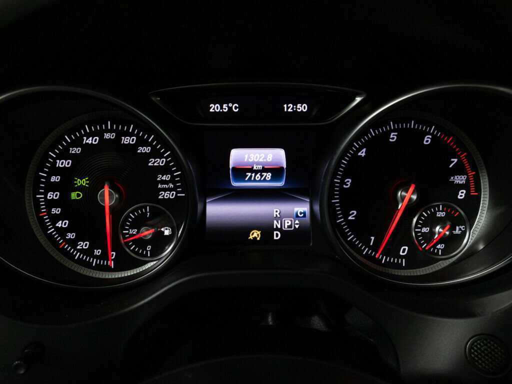 Купить Mercedes-Benz CLA с пробегом. Фото: #11