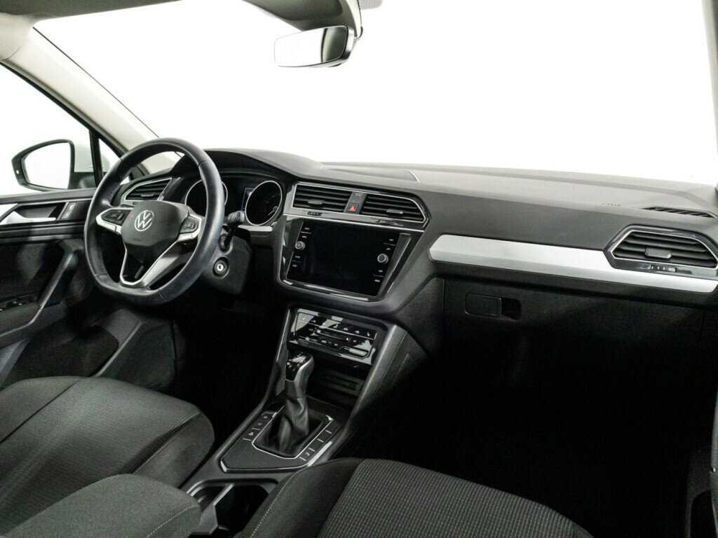 Купить Volkswagen Tiguan с пробегом. Фото: #8