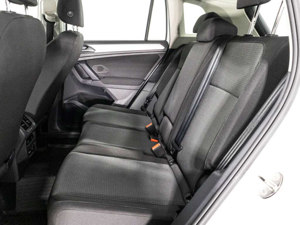 Купить Volkswagen Tiguan с пробегом. Фото: #9