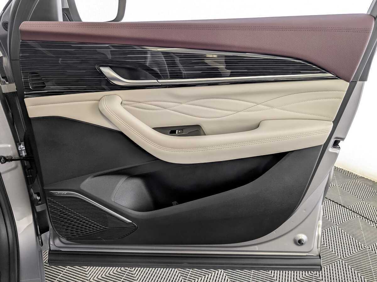 Купить Geely Monjaro с пробегом. Фото: #23