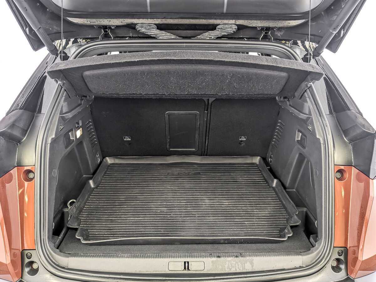 Купить Peugeot 3008 с пробегом. Фото: #9