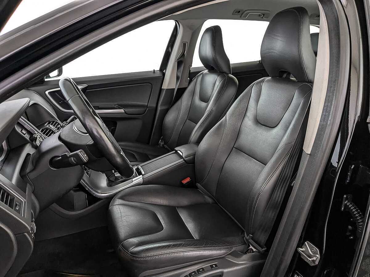 Купить Volvo XC60 с пробегом. Фото: #19