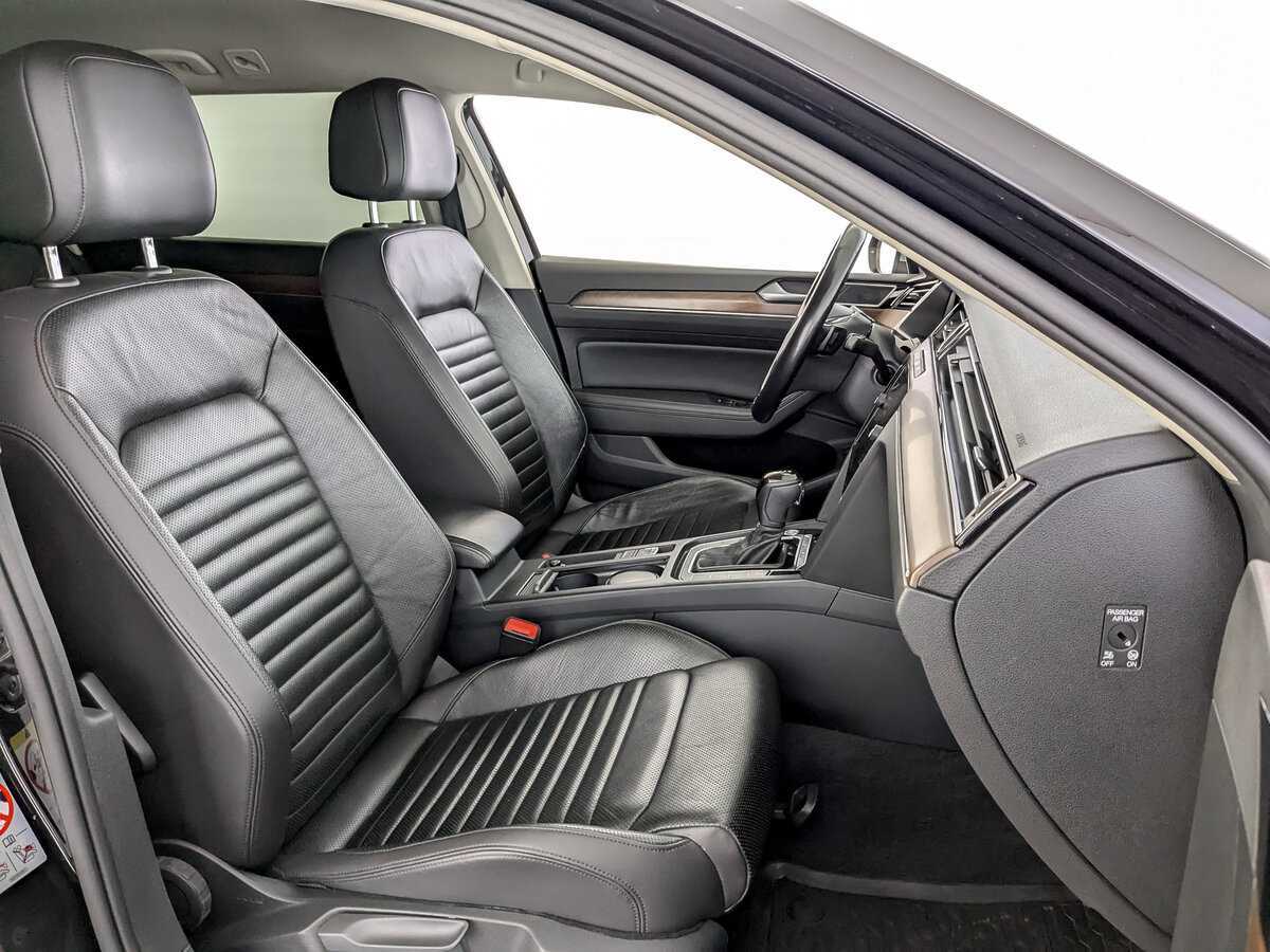 Купить Volkswagen Passat с пробегом. Фото: #23