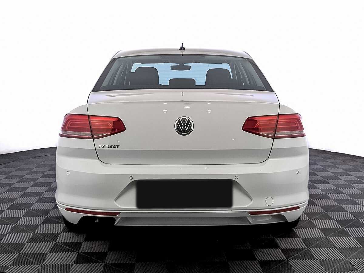 Купить Volkswagen Passat с пробегом. Фото: #5