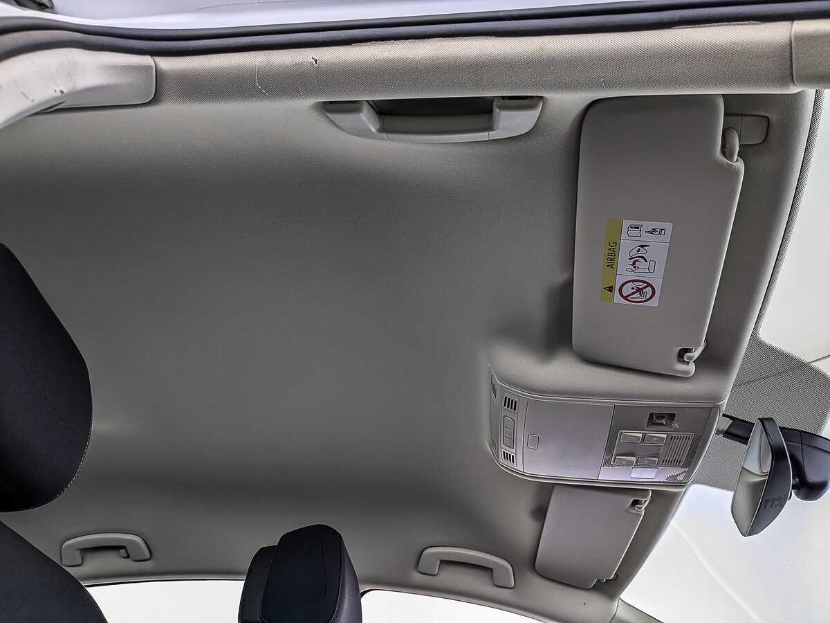 Купить Volkswagen Passat с пробегом. Фото: #22