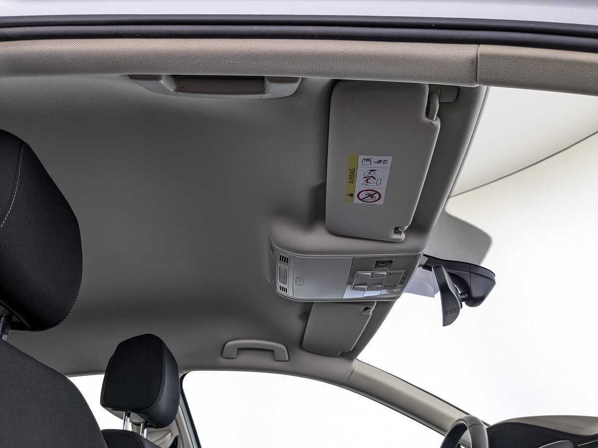 Купить Volkswagen Passat с пробегом. Фото: #22