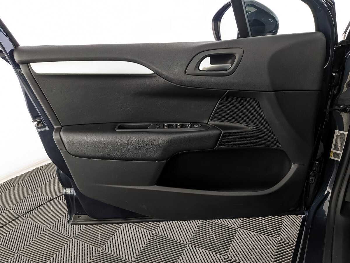 Купить Citroen C4 с пробегом. Фото: #18