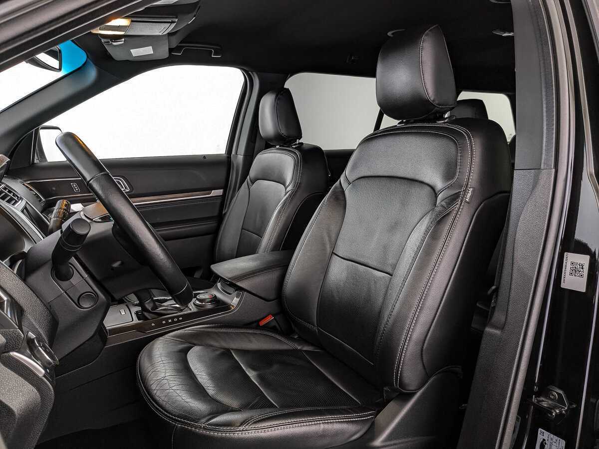 Купить Ford Explorer с пробегом. Фото: #18