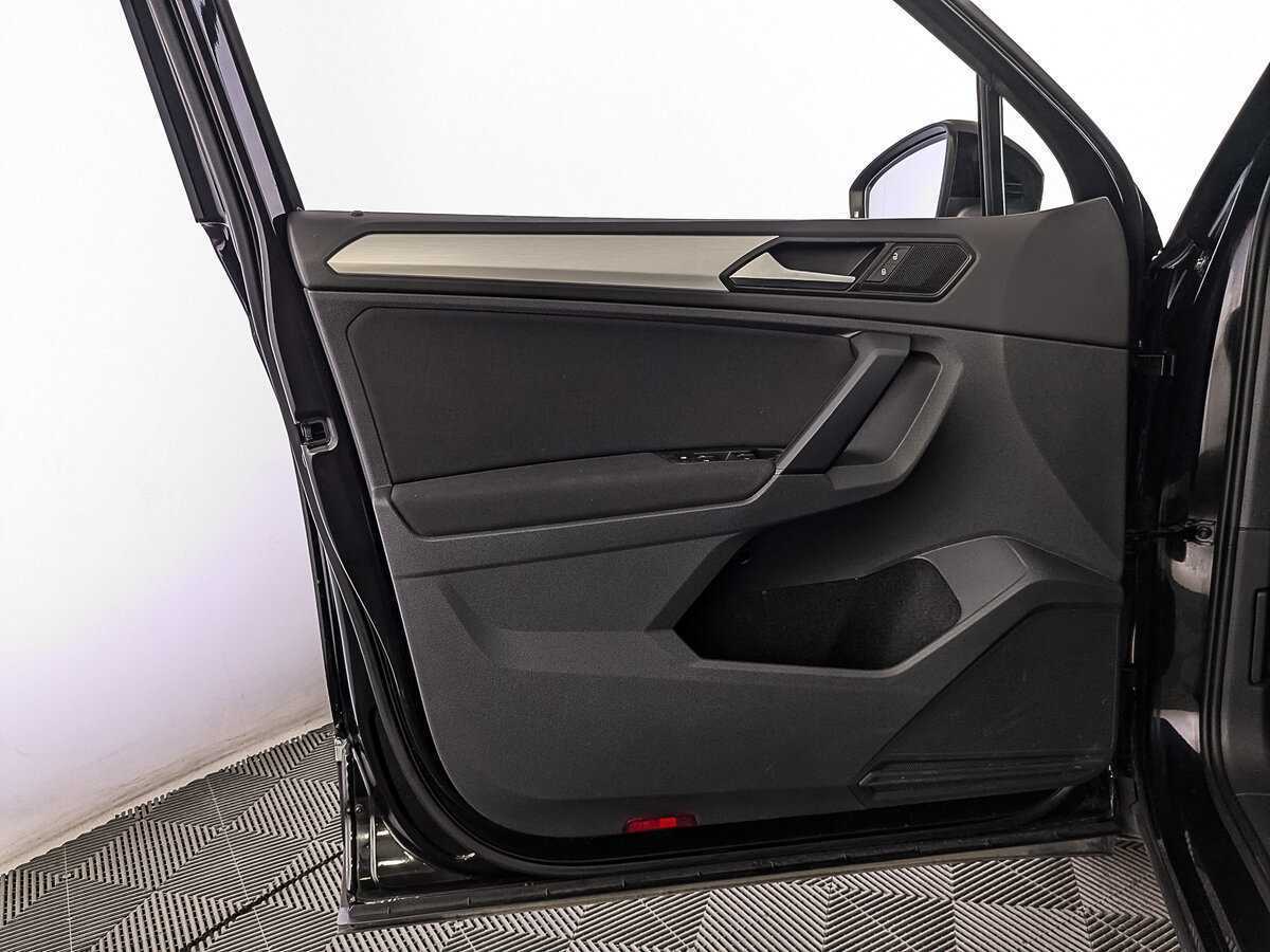 Купить Volkswagen Tiguan с пробегом. Фото: #18
