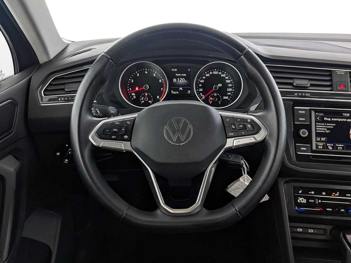 Купить Volkswagen Tiguan с пробегом. Фото: #20