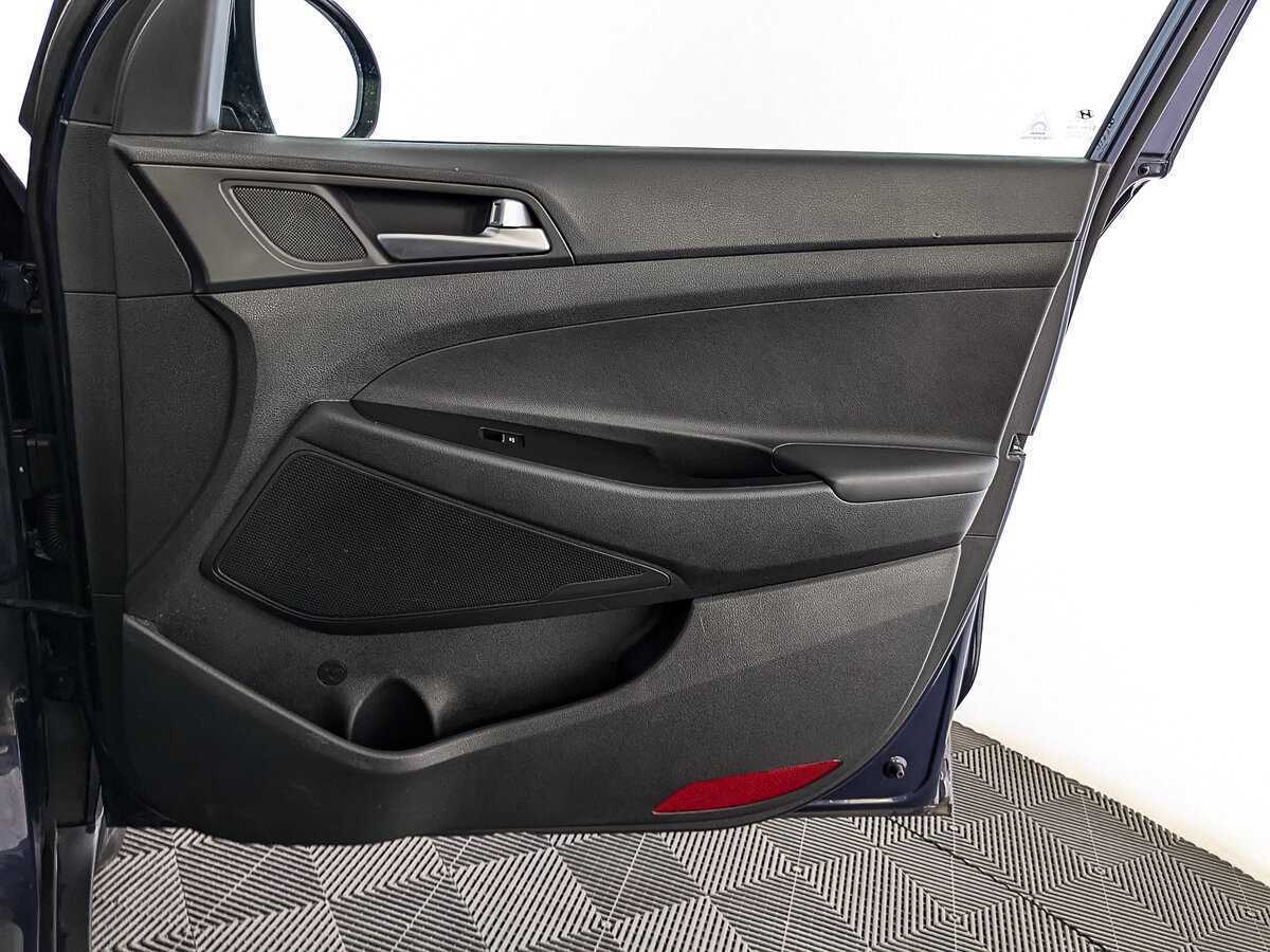 Купить Hyundai Tucson с пробегом. Фото: #24