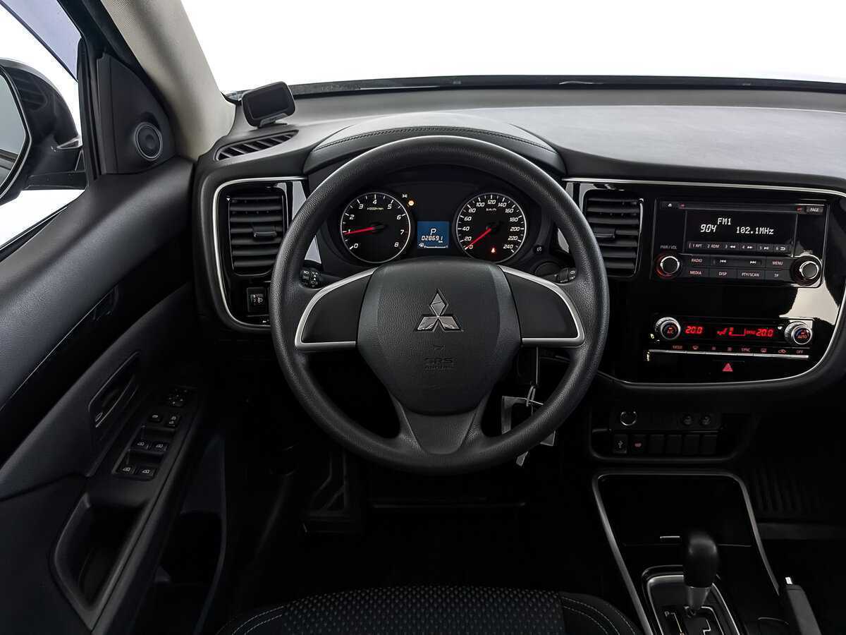 Купить Mitsubishi Outlander с пробегом. Фото: #21