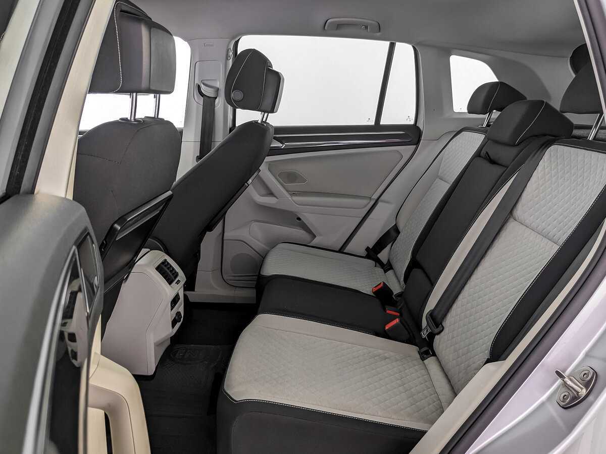 Купить Volkswagen Tiguan с пробегом. Фото: #11