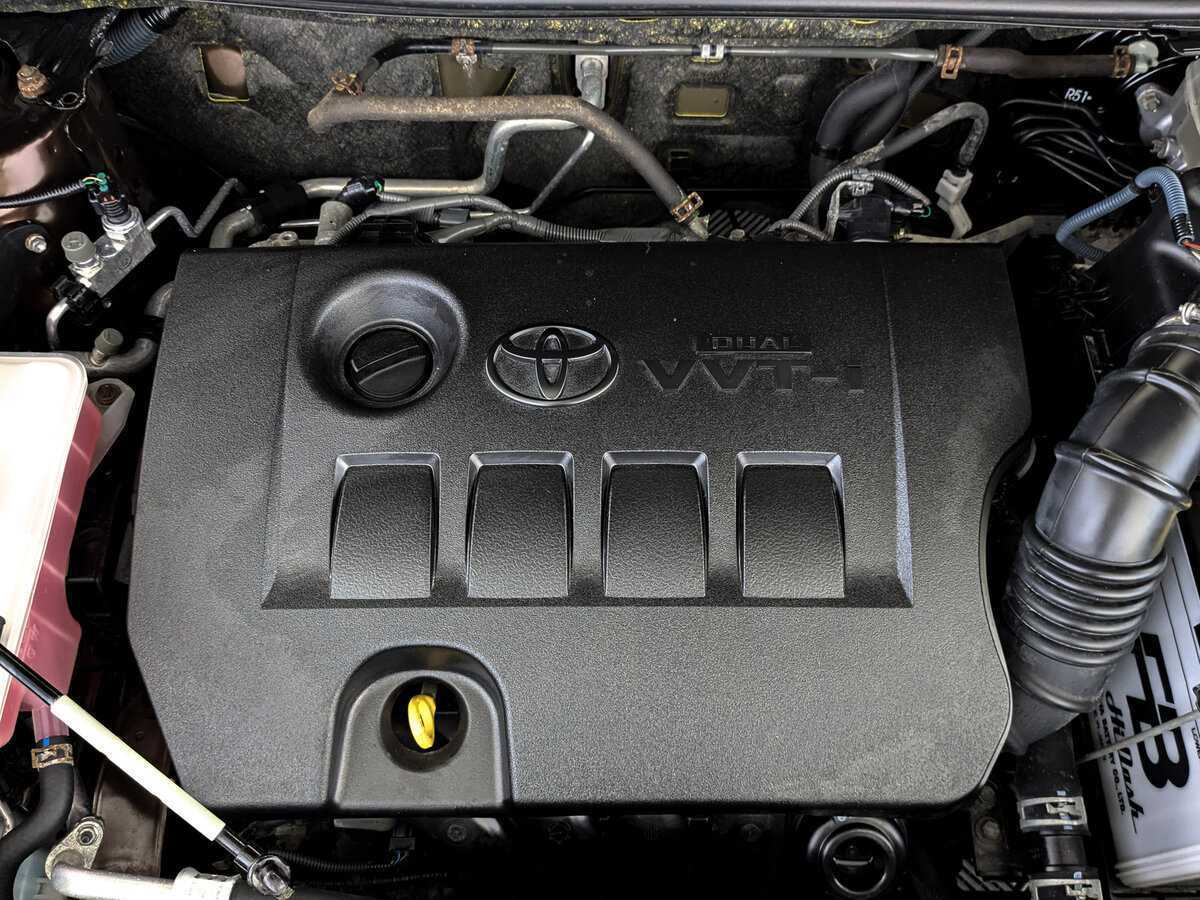 Купить Toyota RAV4 с пробегом. Фото: #8
