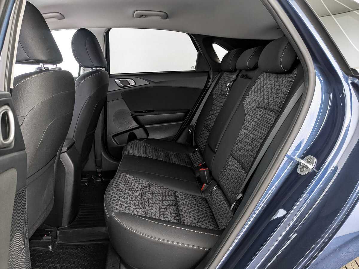 Купить Kia Ceed с пробегом. Фото: #15