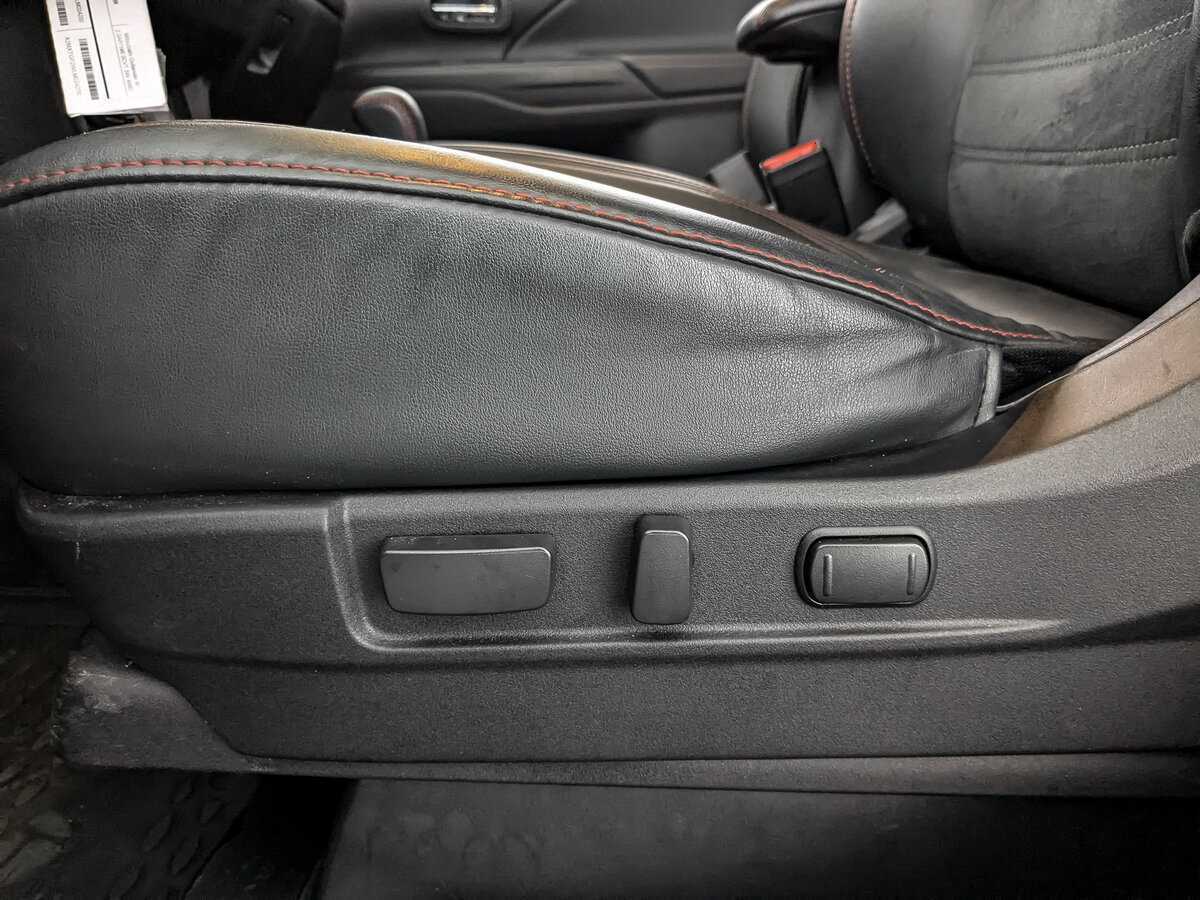 Купить Mitsubishi Outlander с пробегом. Фото: #26