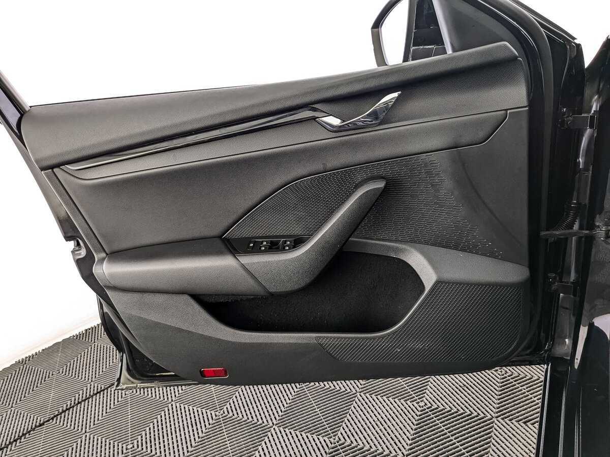 Купить Skoda Octavia с пробегом. Фото: #18