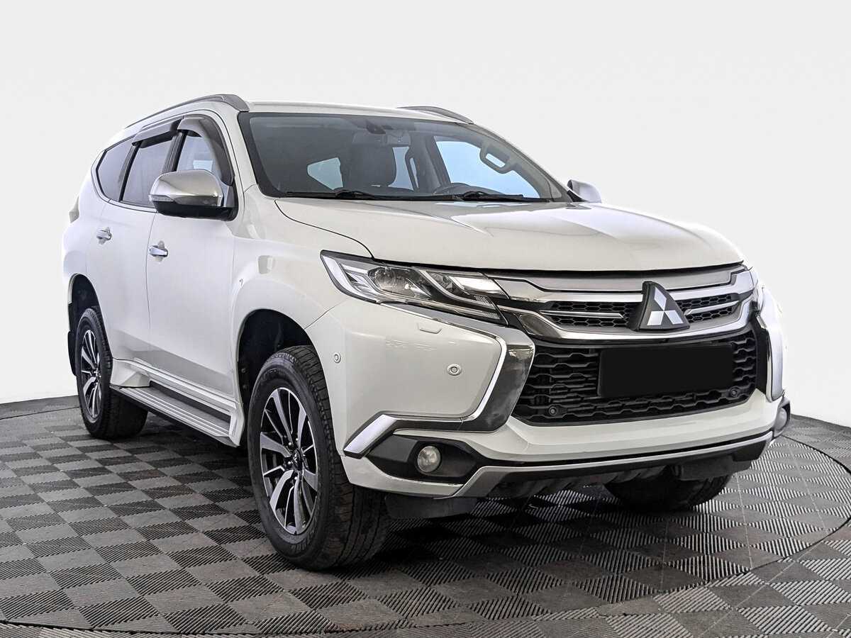 Купить Mitsubishi Pajero Sport с пробегом. Фото: #2
