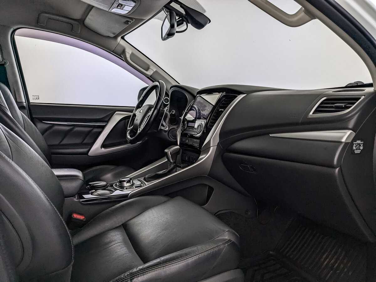 Купить Mitsubishi Pajero Sport с пробегом. Фото: #10
