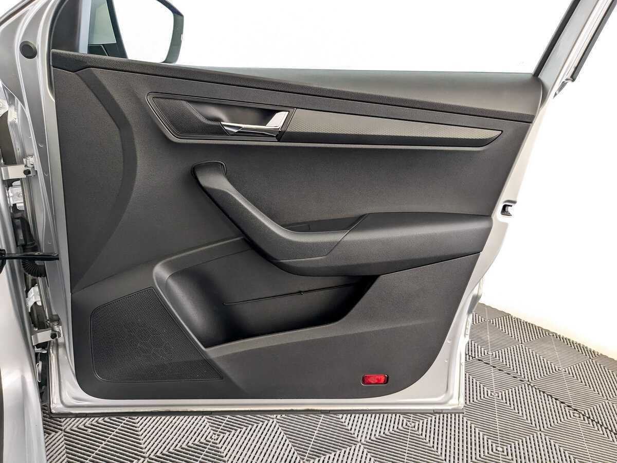 Купить Skoda Karoq с пробегом. Фото: #23