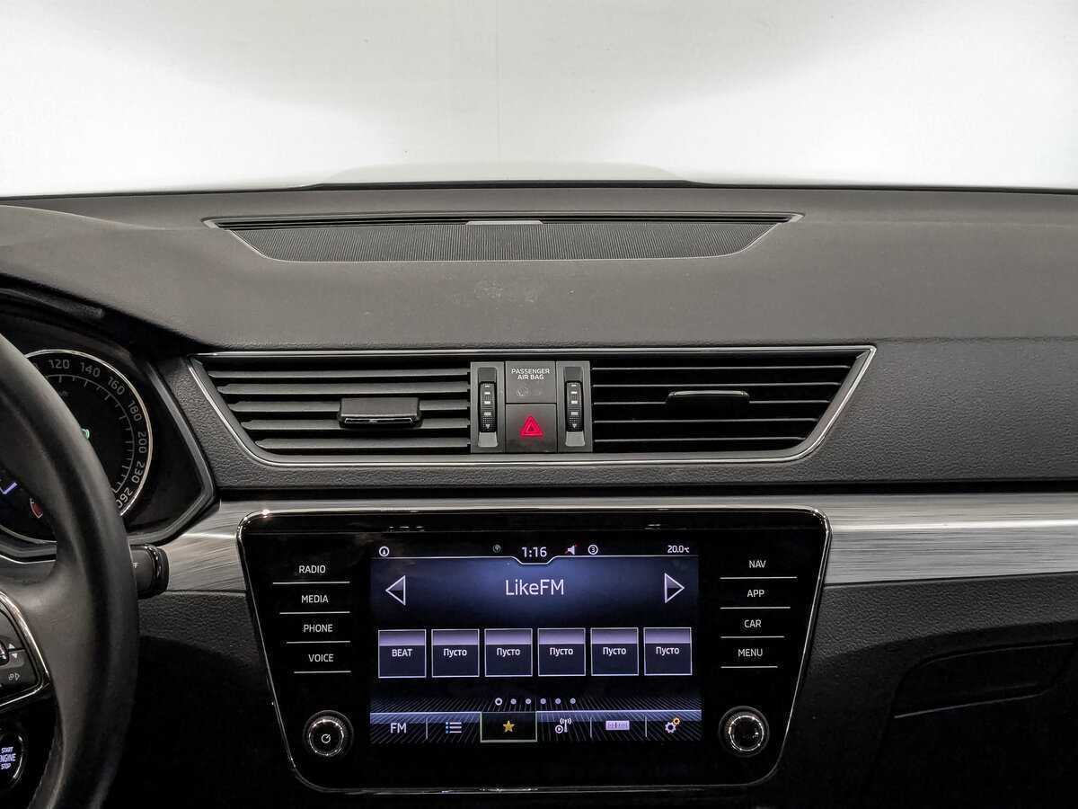 Купить Skoda Superb с пробегом. Фото: #17