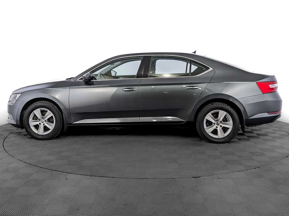 Купить Skoda Superb с пробегом. Фото: #7