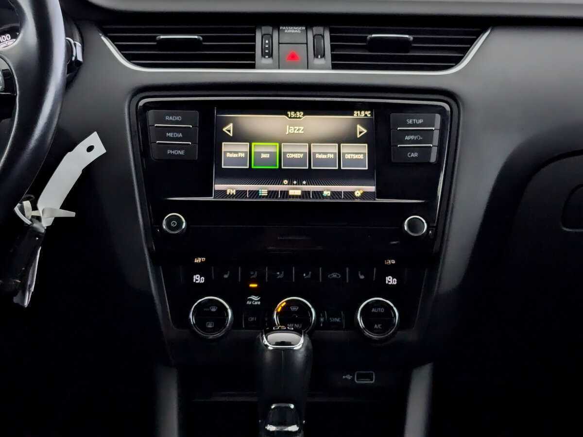 Купить Skoda Octavia с пробегом. Фото: #14