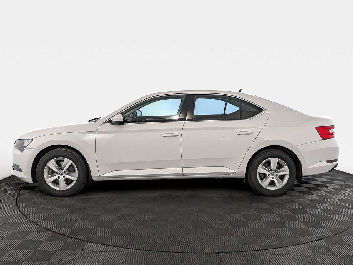 Купить Skoda Superb с пробегом. Фото: #7