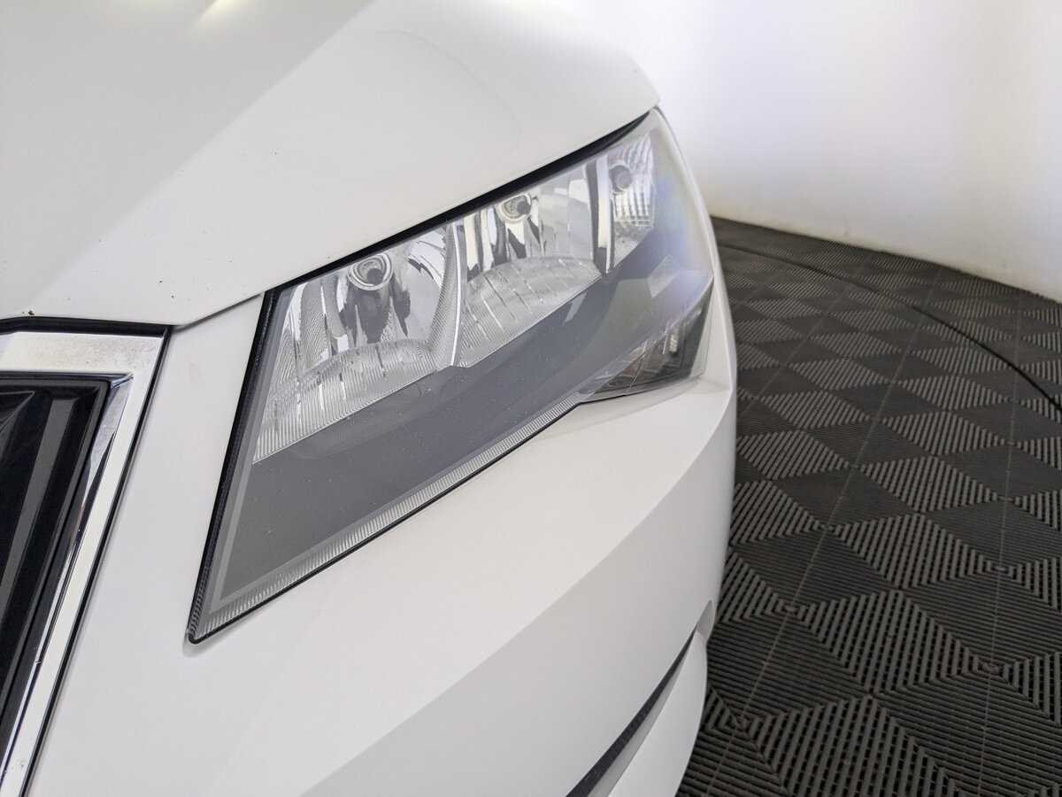 Купить Skoda Superb с пробегом. Фото: #10