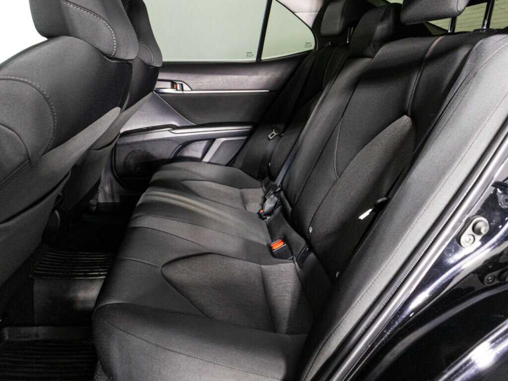 Купить Toyota Camry с пробегом. Фото: #9