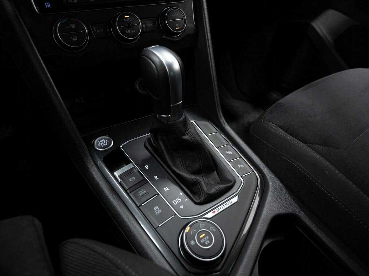 Купить Volkswagen Tiguan с пробегом. Фото: #23
