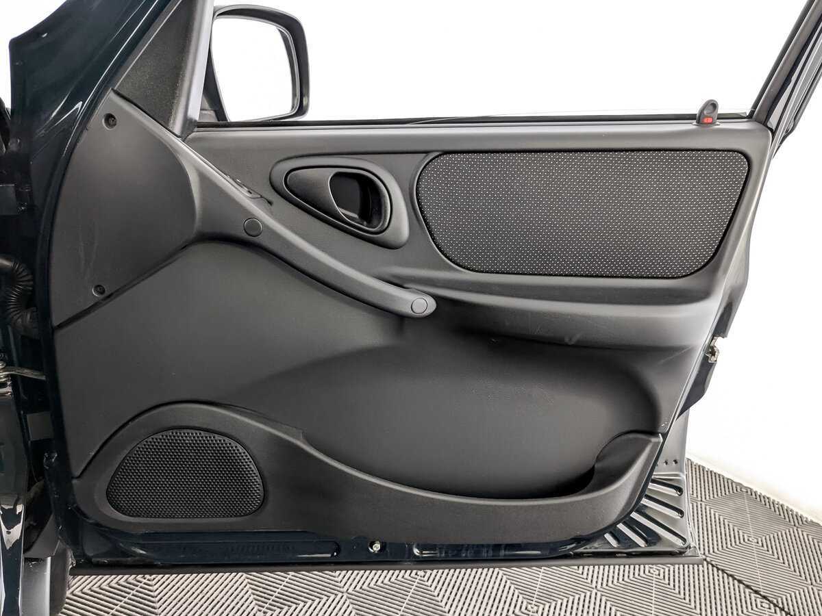 Купить Lada (ВАЗ) Niva с пробегом. Фото: #21