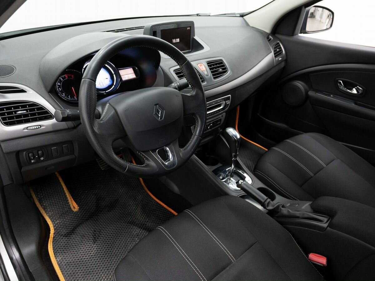 Купить Renault Fluence с пробегом. Фото: #7