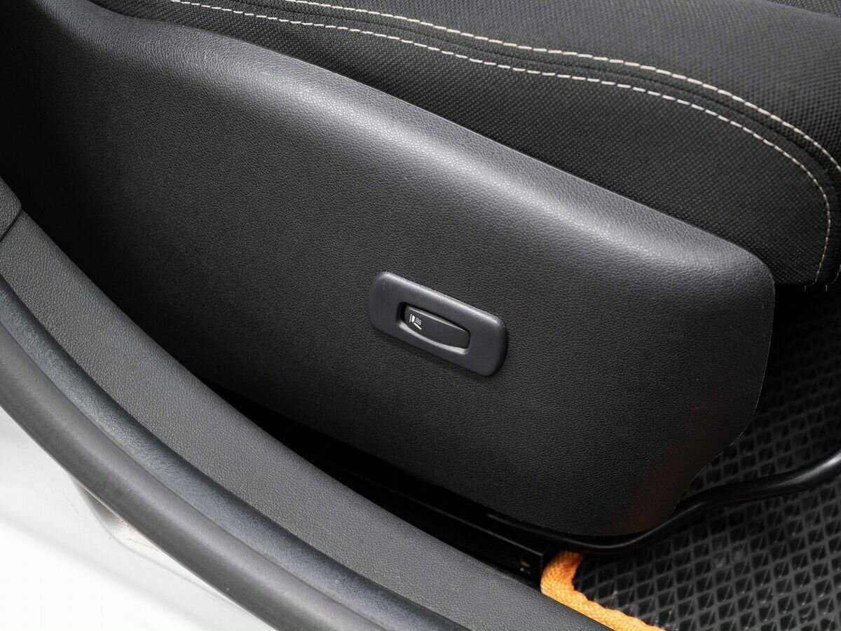 Купить Renault Fluence с пробегом. Фото: #13