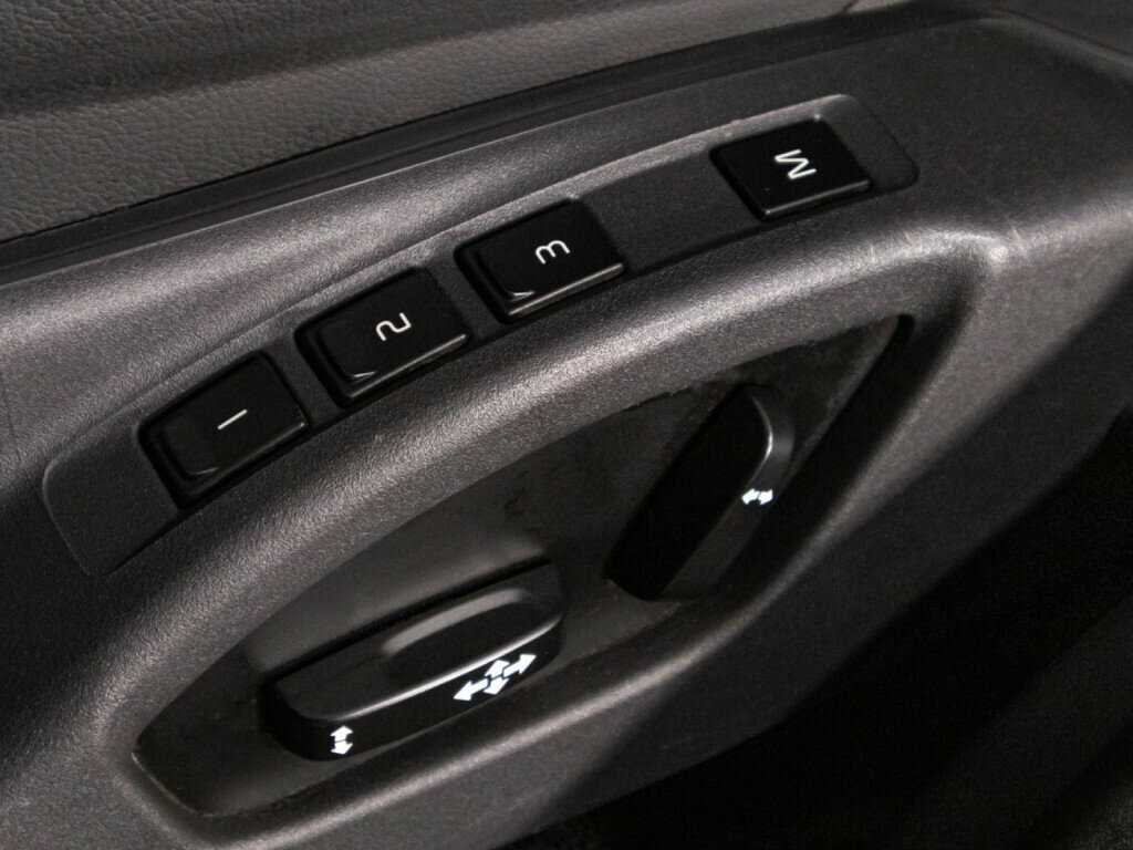 Купить Volvo XC60 с пробегом. Фото: #16