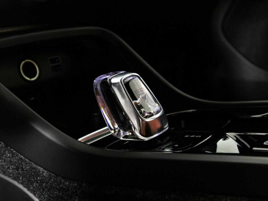 Купить Volvo XC40 с пробегом. Фото: #19