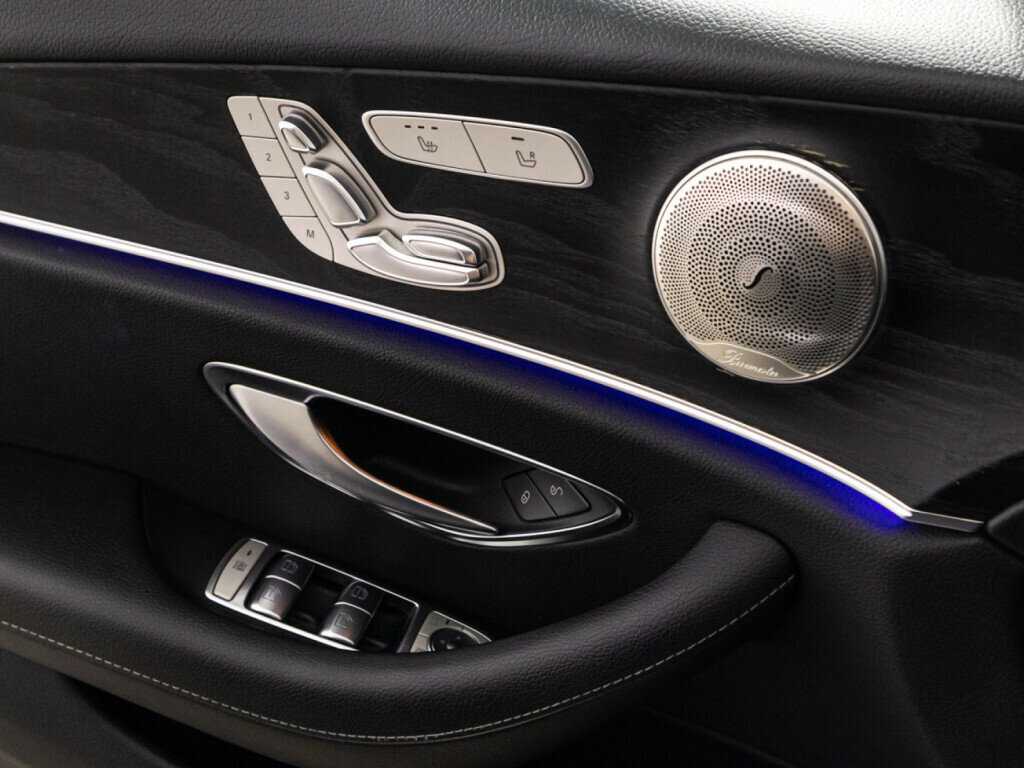Купить Mercedes-Benz E-Класс с пробегом. Фото: #21