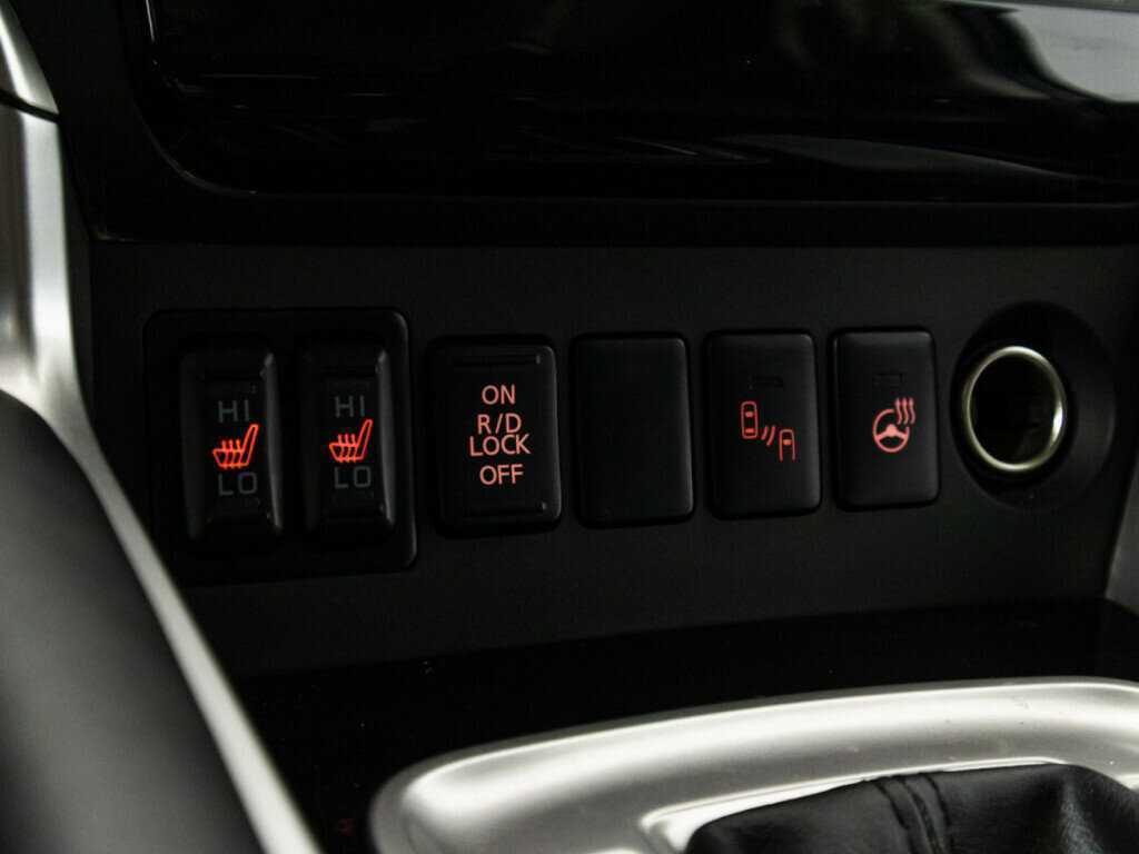 Купить Mitsubishi Pajero Sport с пробегом. Фото: #18